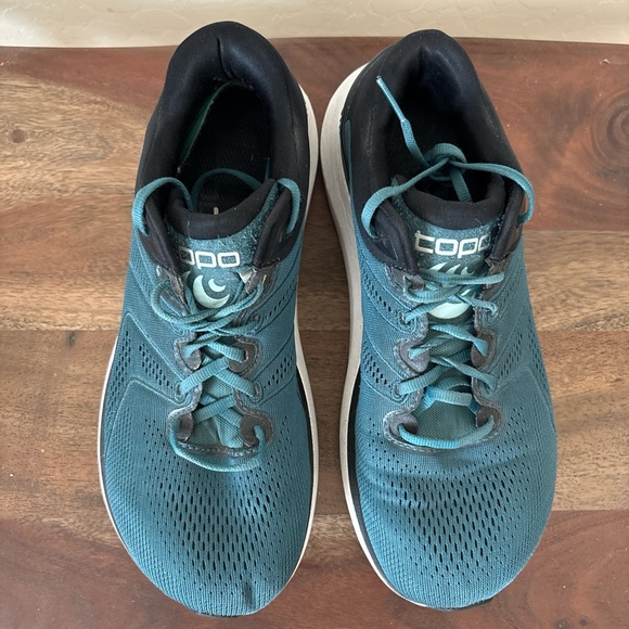 TOPO Athletic Women's PHANTOM 2 Running Shoes, Emerald/White, US Size 8.5 - Picture 1 of 5